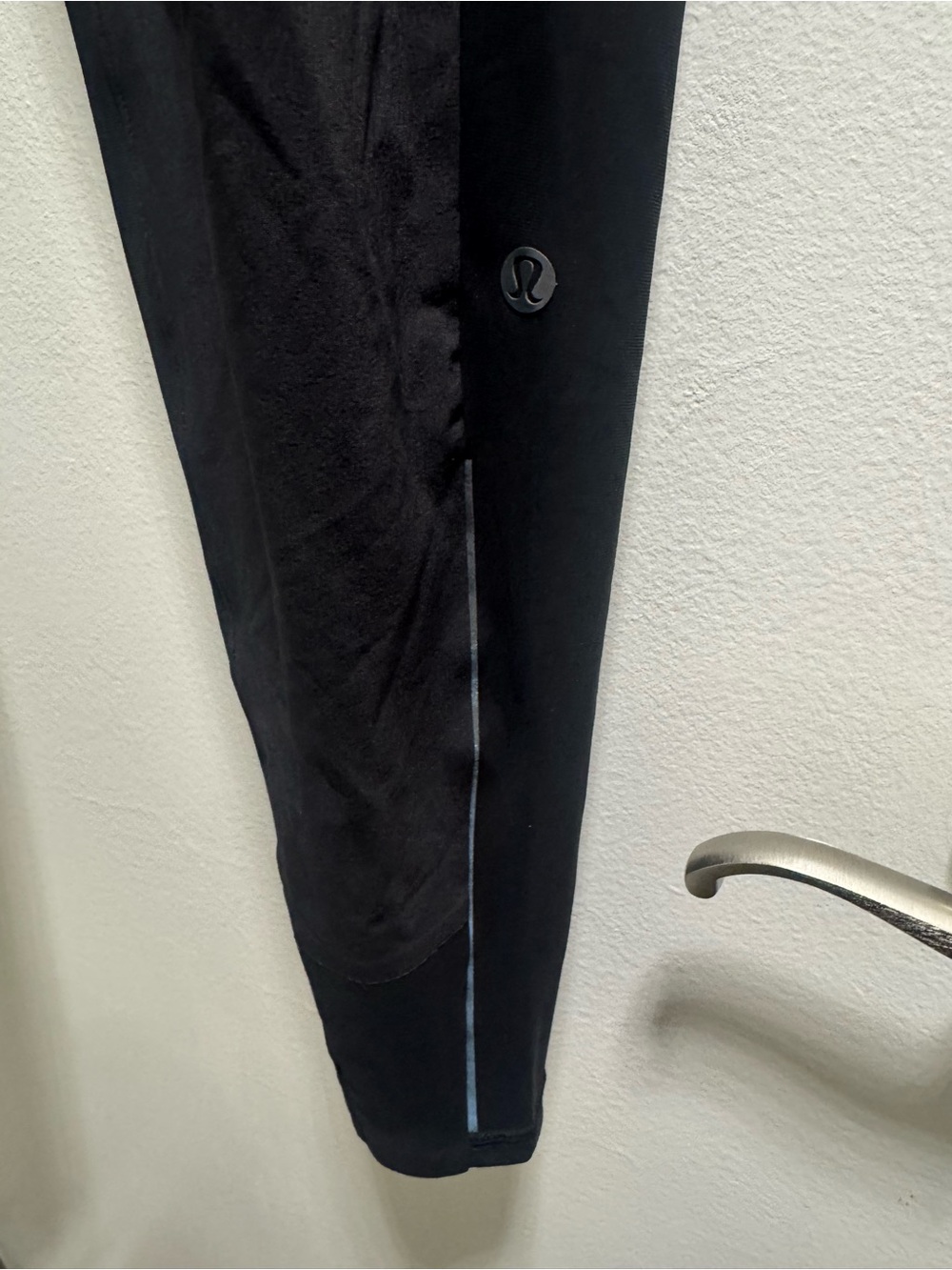 * Men’s Black Lululemon Joggers - Picture 2 of 5